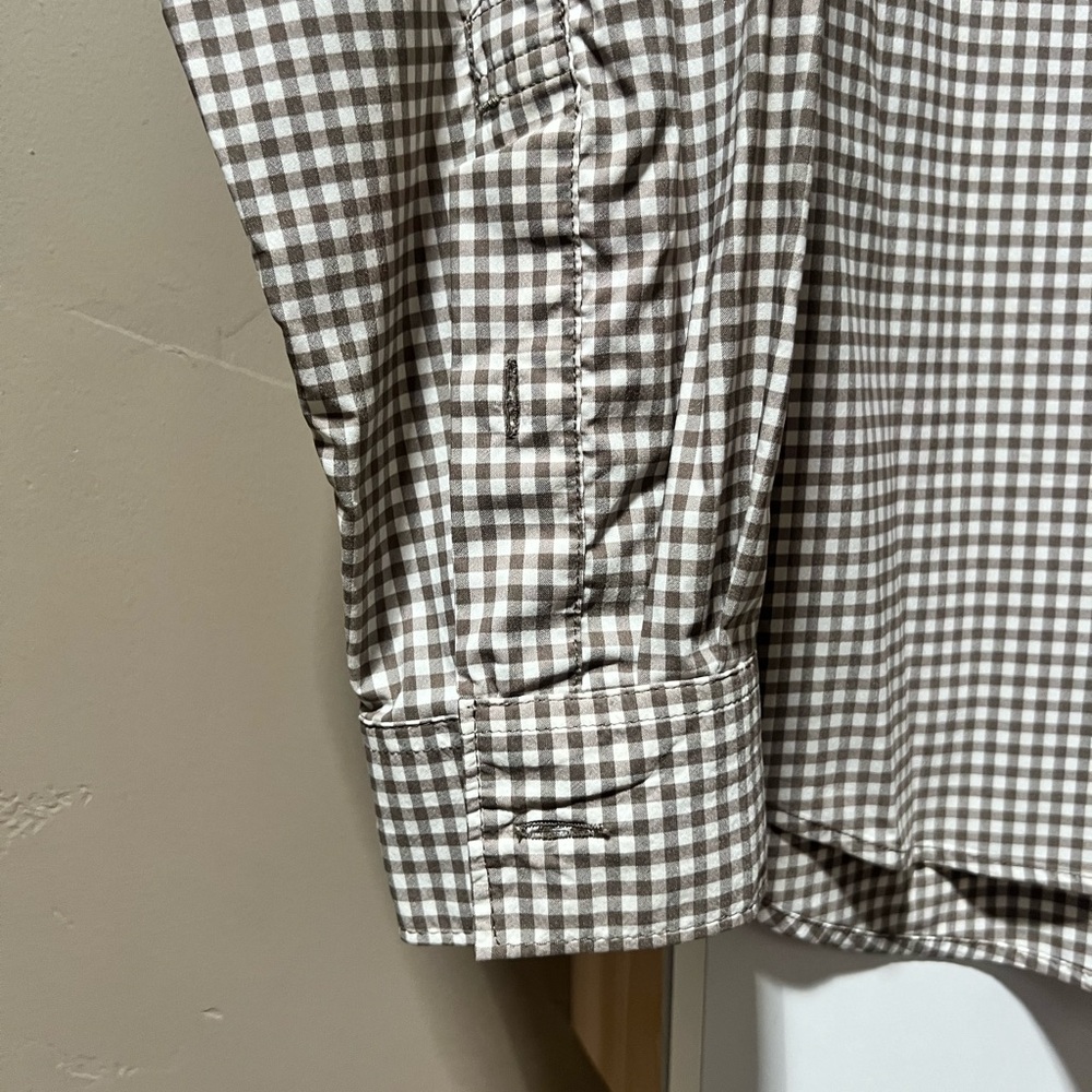 Men’s Mountain Khakis Brown/Tan Checkered Button-Down Long Sleeve Shirt - Picture 7 of 13